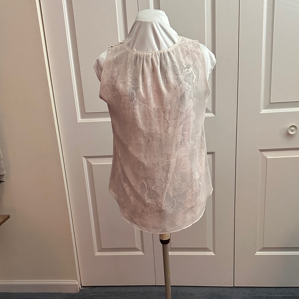 White House Black Market Cream Lace Blouse